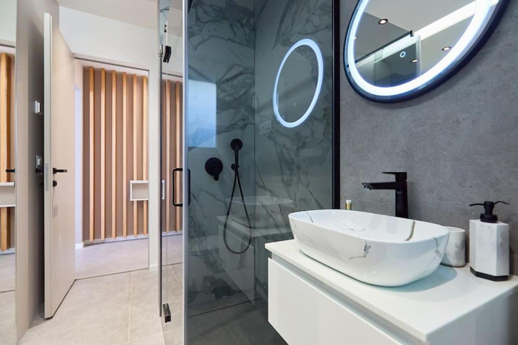New & Stunning Views In Luxury 5* Divona Apartment Dubrovnik Bagian luar foto