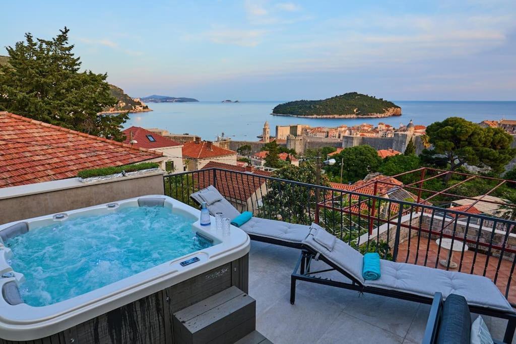 New & Stunning Views In Luxury 5* Divona Apartment Dubrovnik Bagian luar foto